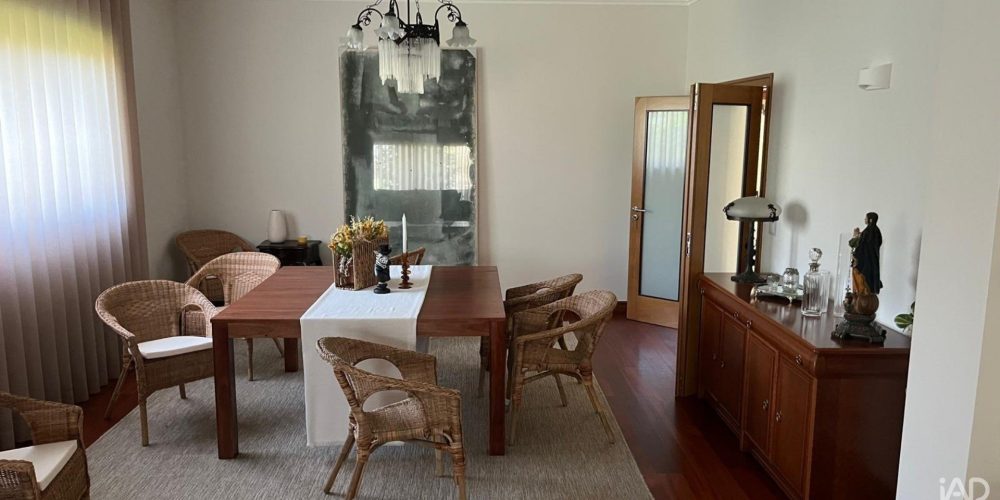 moradia-5-lemenhe-mouquim-e-jesufrei-300-151904-1920w (11)