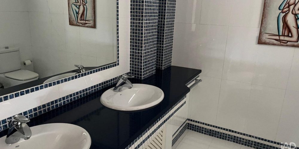 moradia-5-lemenhe-mouquim-e-jesufrei-300-151904-1920w (23)